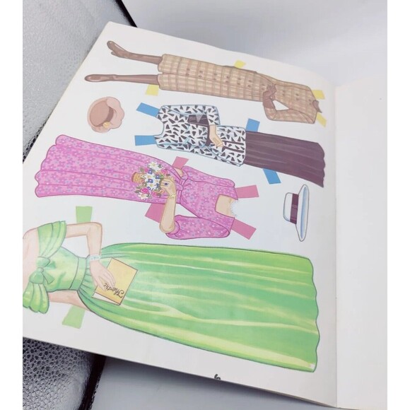 Vintage 1985 Princess Diana Golden Paper Dolls Doll Book Uncut PreCut 1980s 80s - Picture 7 of 9